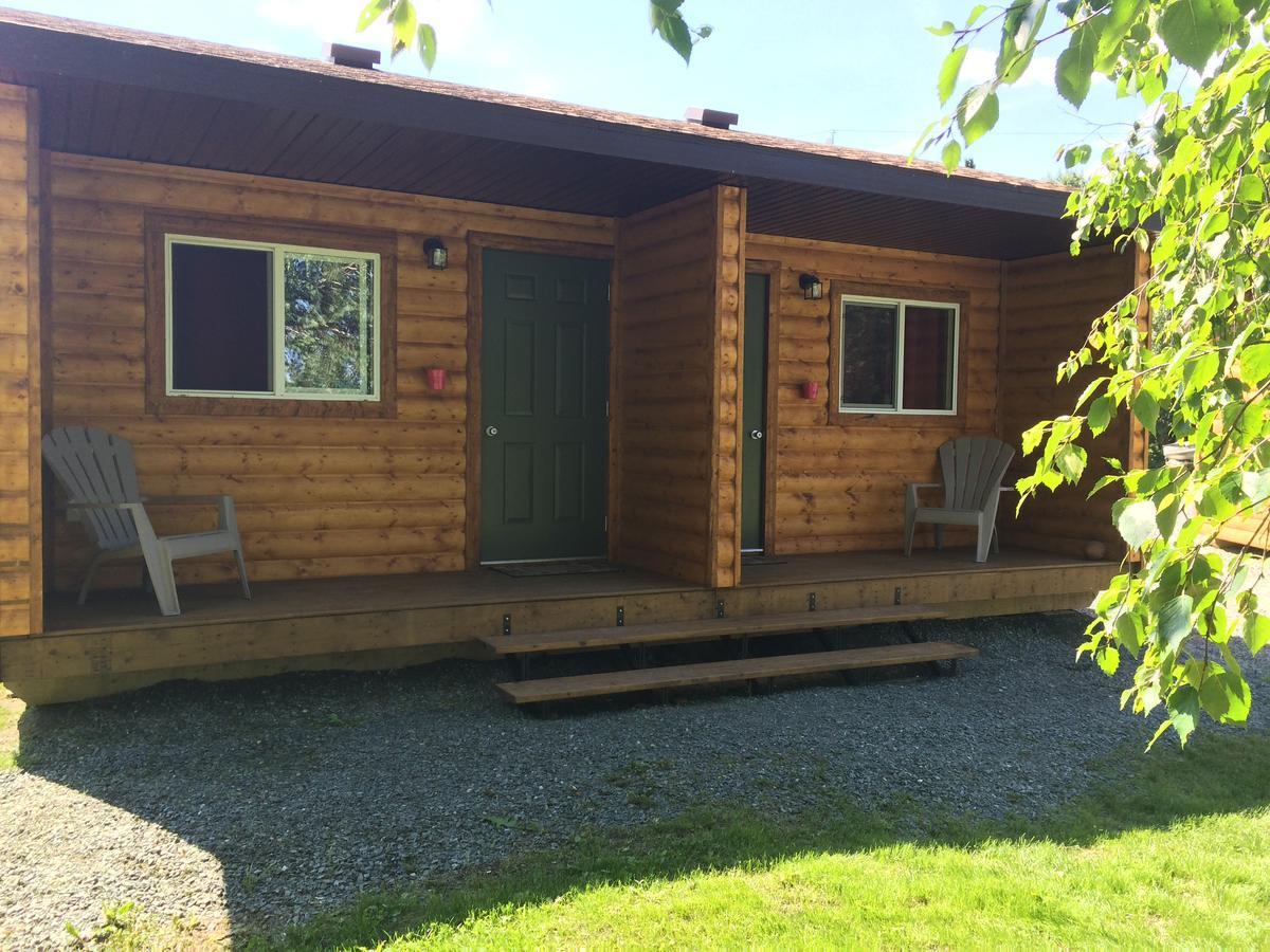 Bakers Narrows Lodge And Conference Center Flin Flon Exterior photo